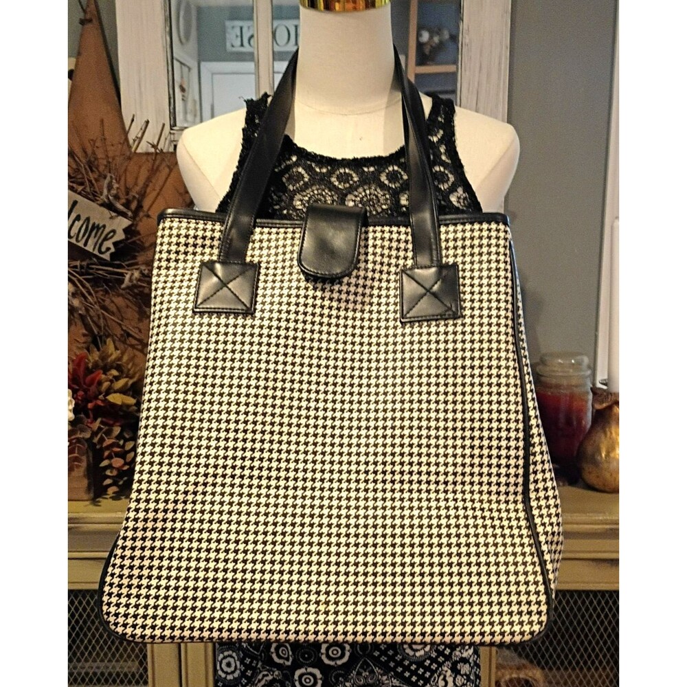 Linda Dano Large Houndstooth Tote Shoulder Bag Black/White Side Snap Buttons